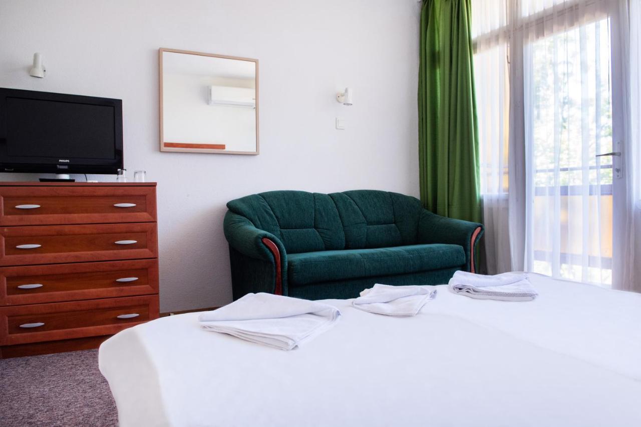 Ce Napfeny Hotel Siófok Eksteriør bilde