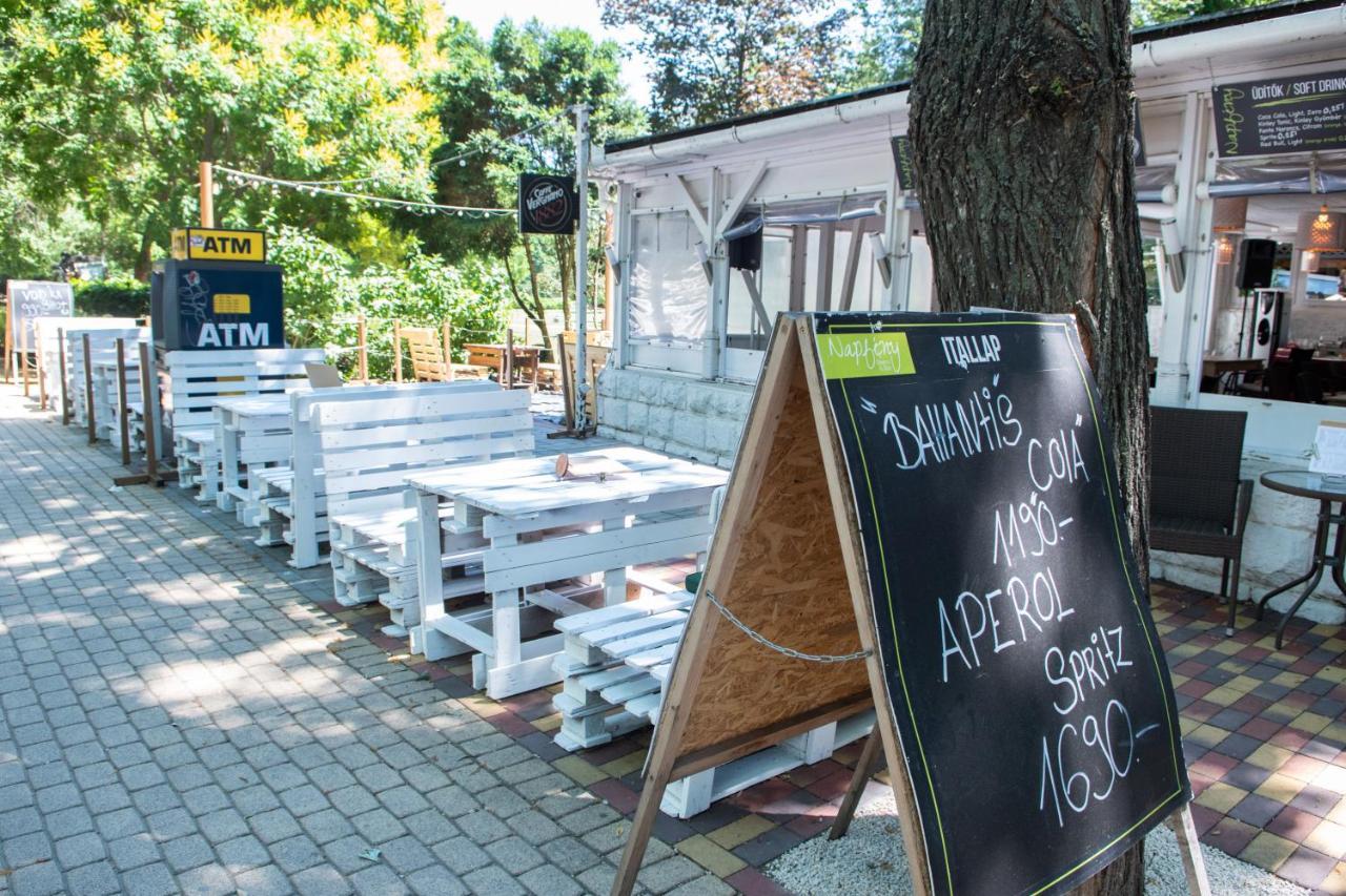 Ce Napfeny Hotel Siófok Eksteriør bilde