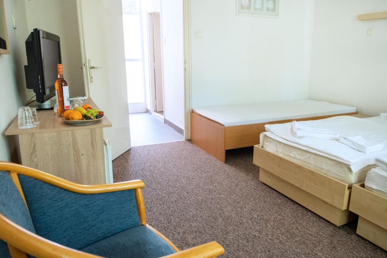 Ce Napfeny Hotel Siófok Eksteriør bilde