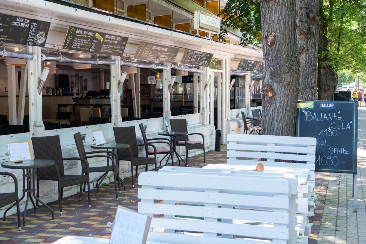 Ce Napfeny Hotel Siófok Eksteriør bilde