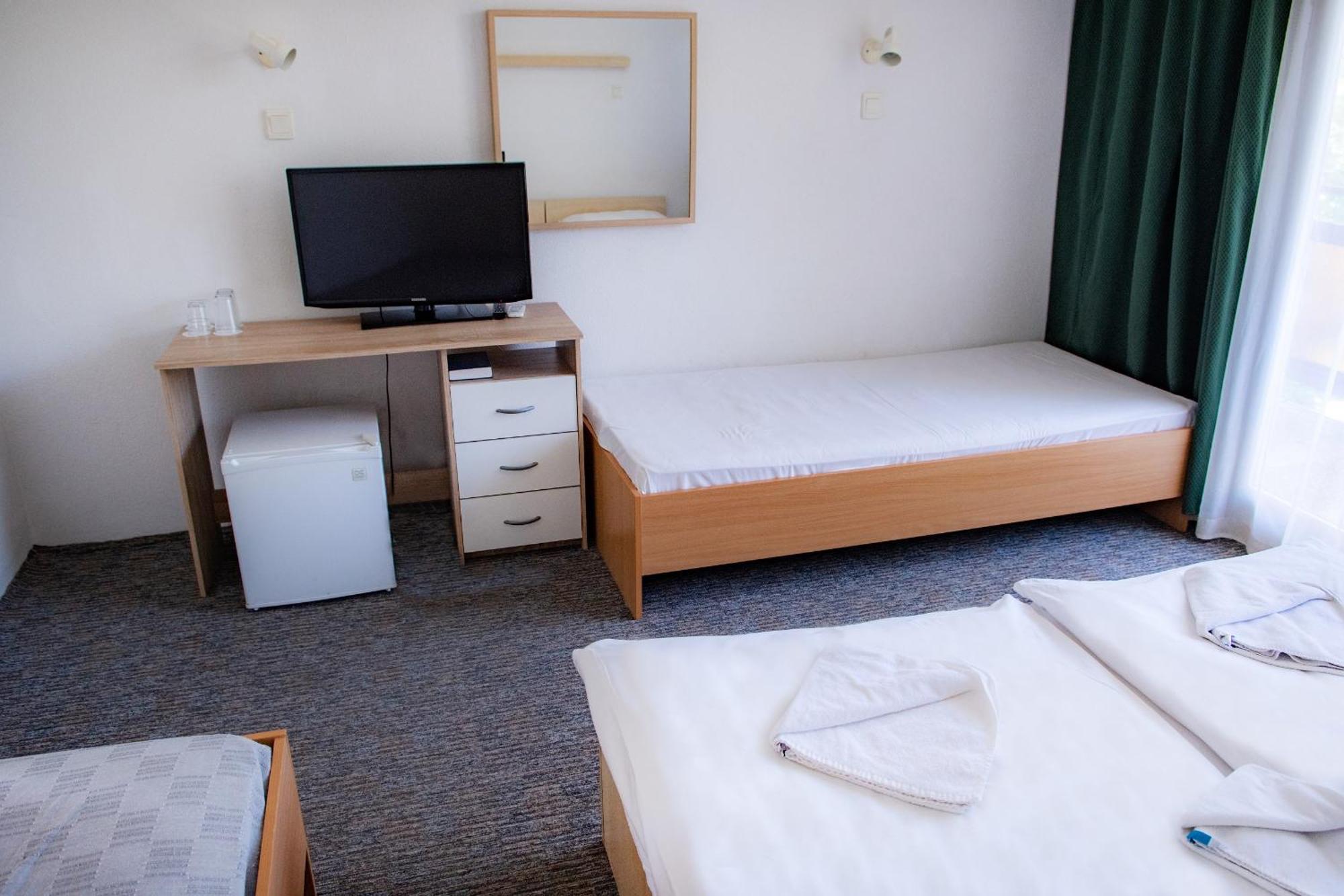 Ce Napfeny Hotel Siófok Eksteriør bilde