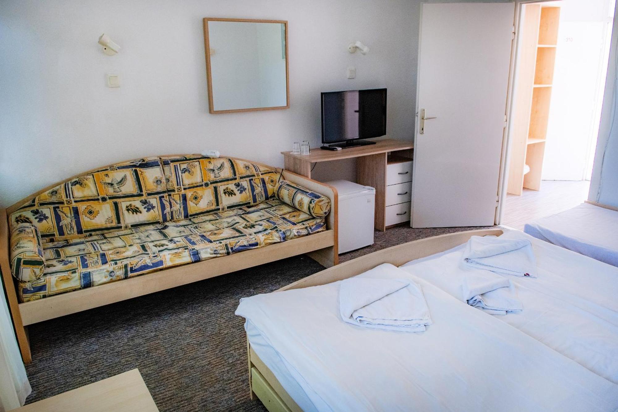Ce Napfeny Hotel Siófok Eksteriør bilde
