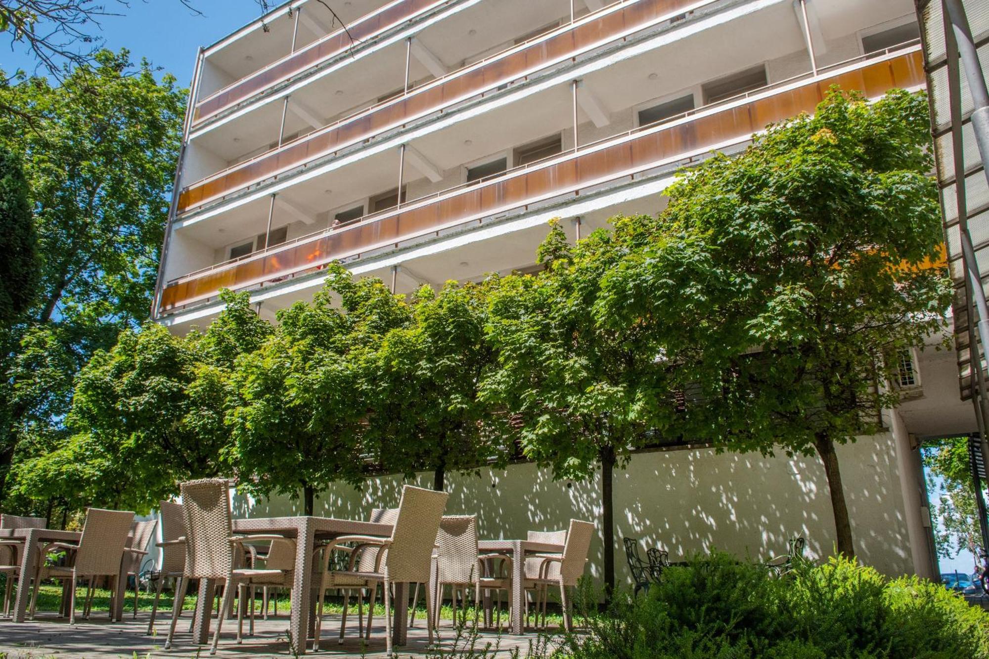 Ce Napfeny Hotel Siófok Eksteriør bilde