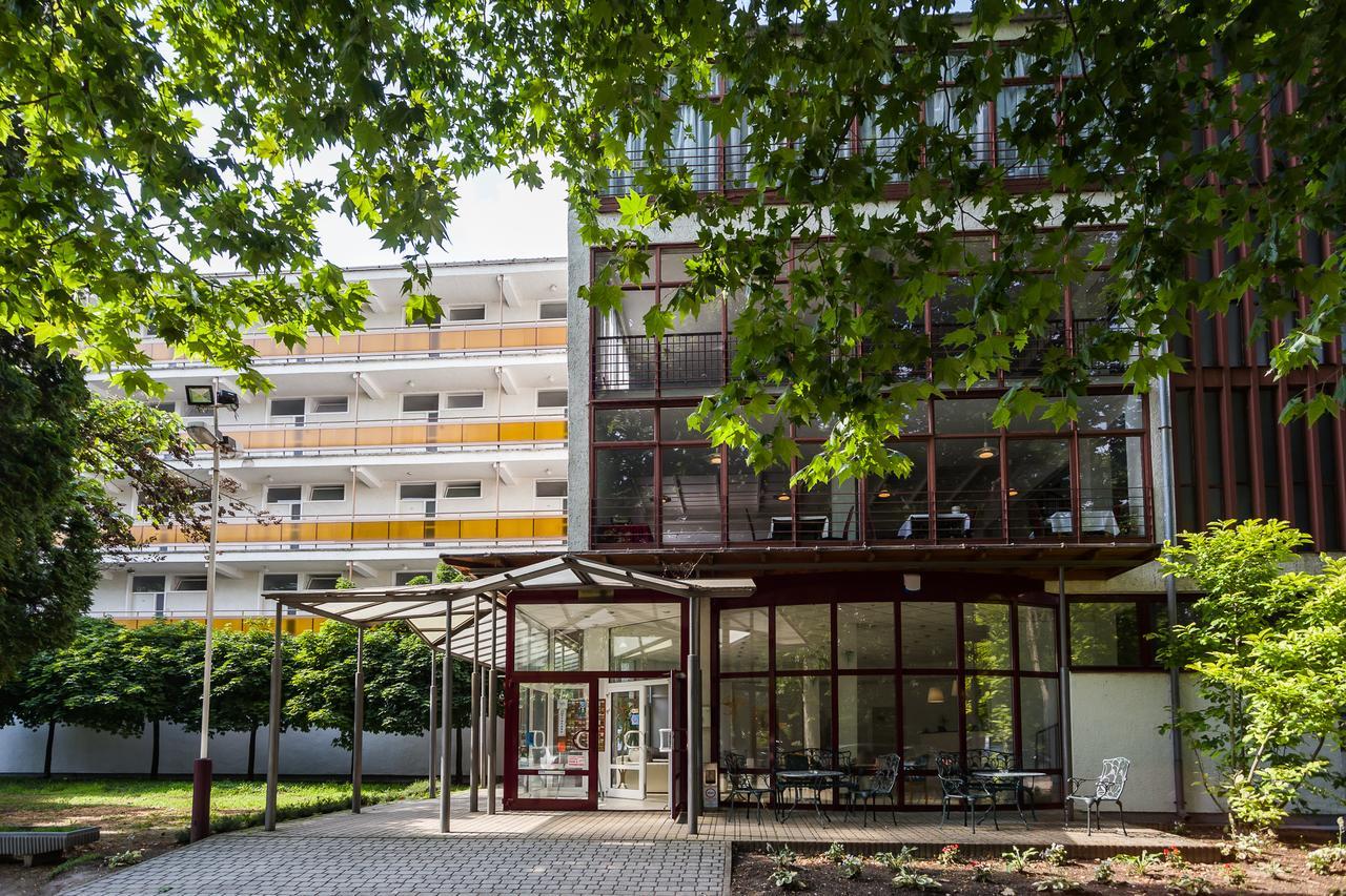 Ce Napfeny Hotel Siófok Eksteriør bilde